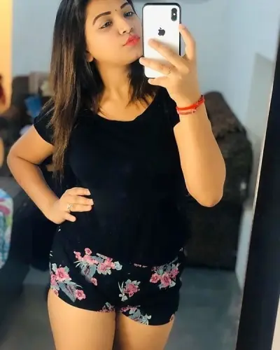 Mahoor Escorts